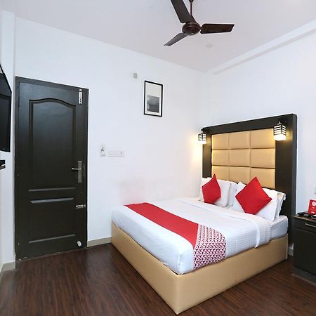 Hotel Qube Kochi Ngoại thất bức ảnh