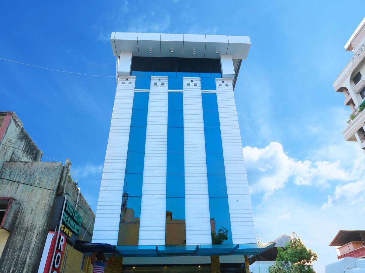 Hotel Qube Kochi Ngoại thất bức ảnh