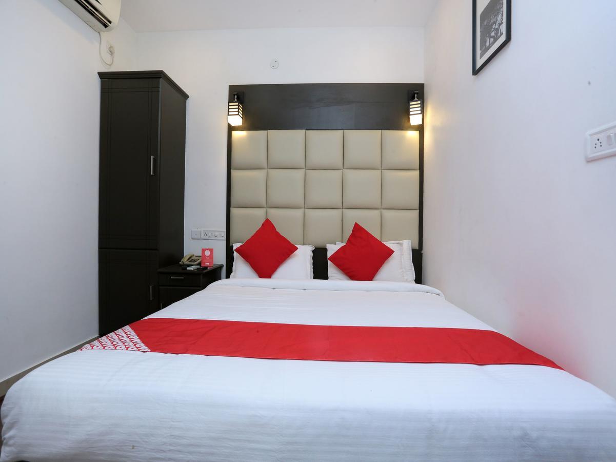 Hotel Qube Kochi Ngoại thất bức ảnh